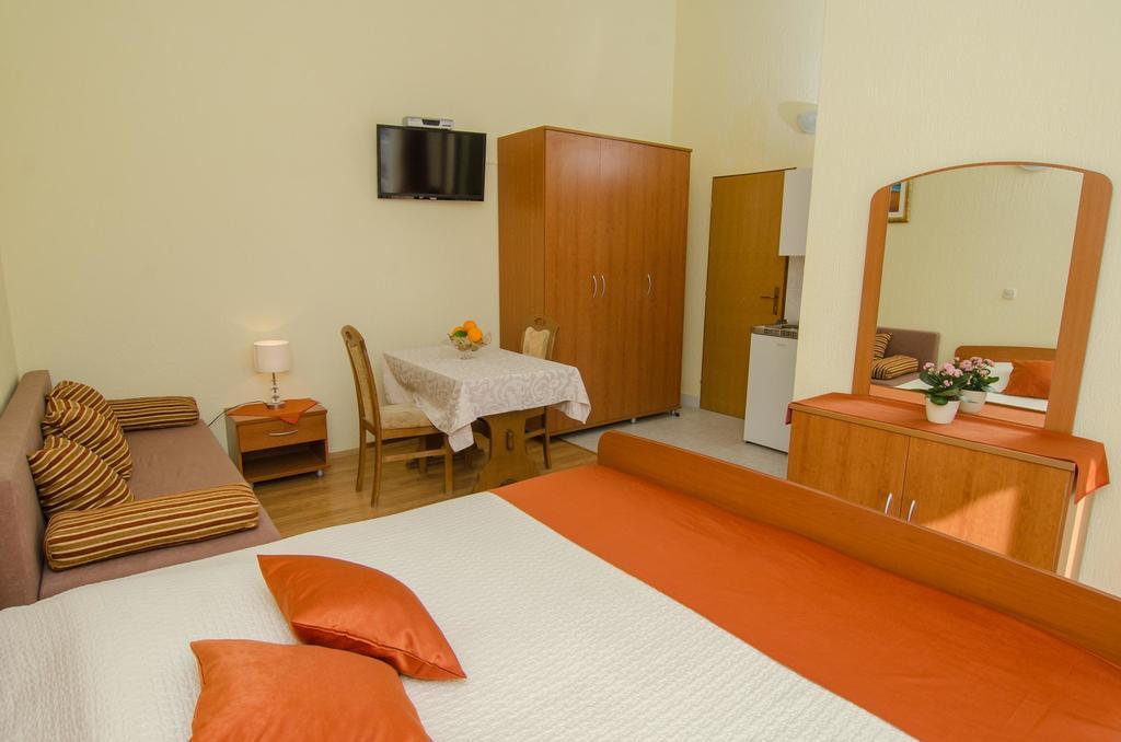 أوروبيتش Bed & Breakfast Villa Vrgorac المظهر الخارجي الصورة
